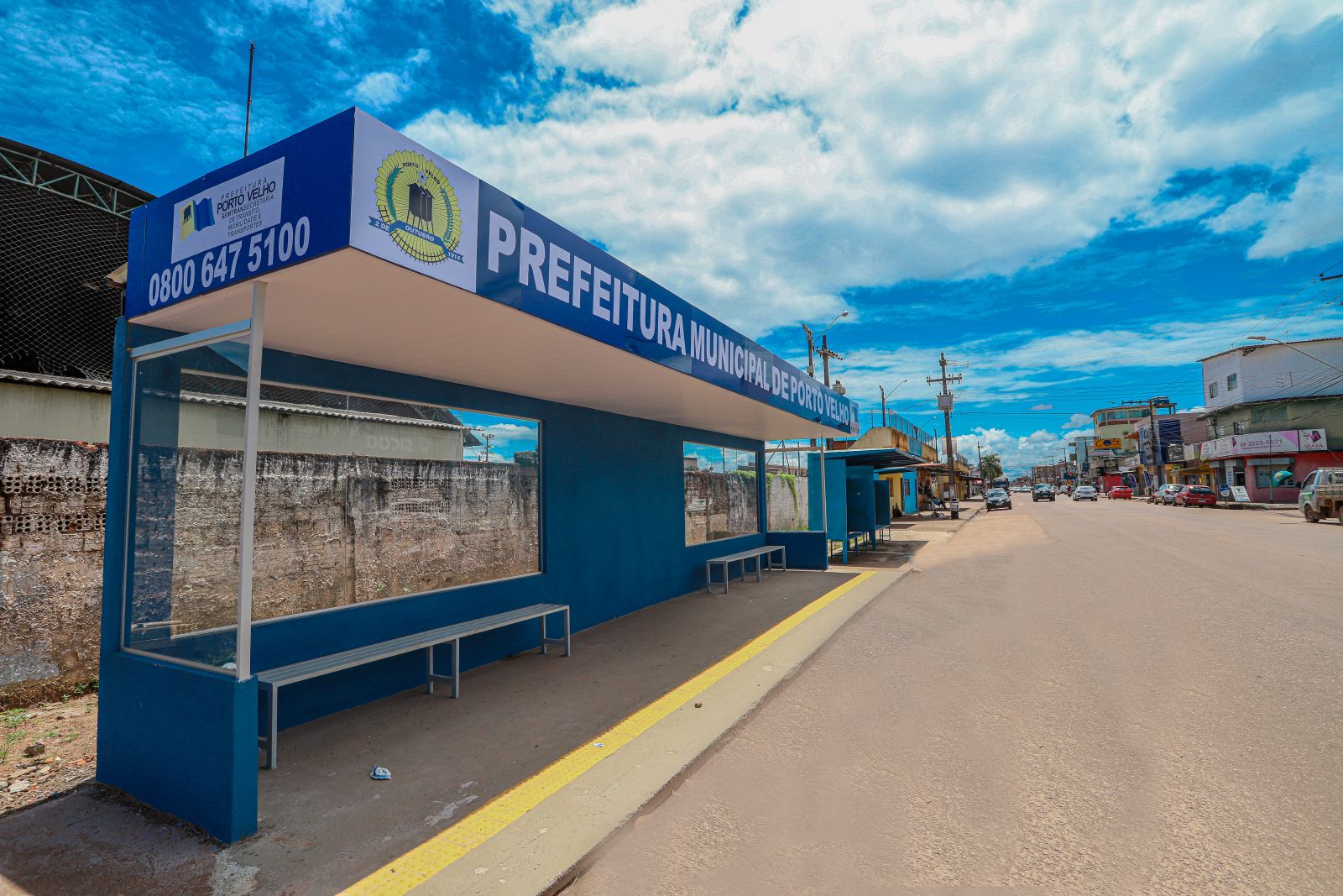 Abrigos destinados aos passageiros de transporte coletivo